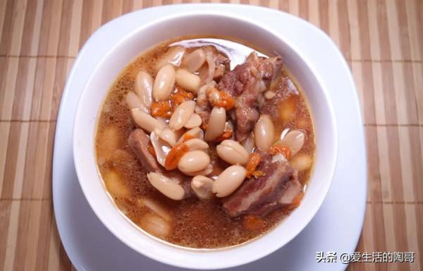 秋分到，吃3菜，食2果，飲1水，做1事，身體不寒不燥，安康過秋天