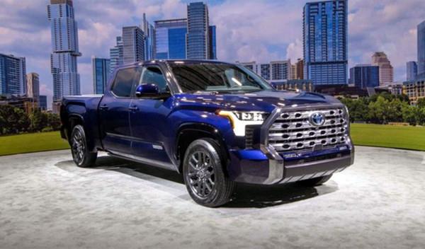 新一代豐田坦途實車曝光，換裝新前臉，外觀霸氣，搭3.5T混動系統