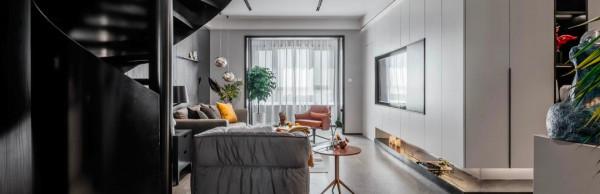 男導遊的家，用基礎的圖形加線條，裝扮出令人嚮往的家