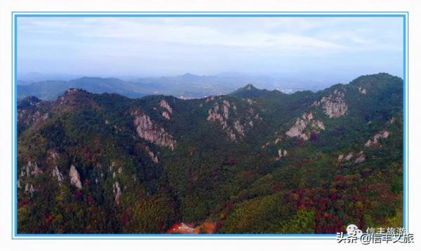 絕美冬景上線！這處色彩繽紛的地質公園，紅楓怪石看不完，每一眼都是驚豔！