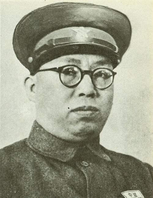 羅帥沒指揮過任何一次大戰，他要辭讓元帥軍銜，主席為何直接否決