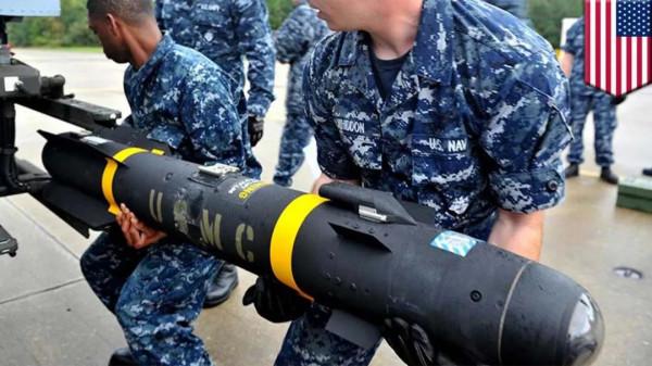 美軍發明了一種不會炸的炸彈！它靠的是把人砸死或者削死…