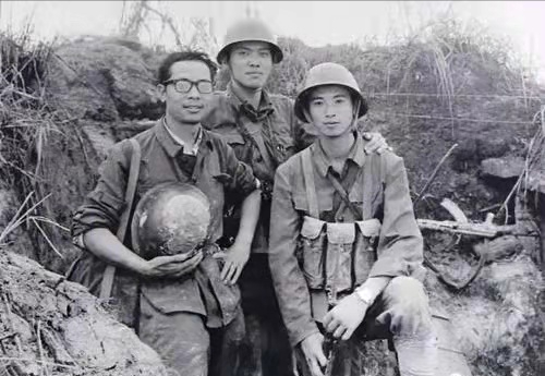 40師師長劉昌友,用2個小時拿下老山,鄧小平:我看他可以當軍長 40師師長劉昌友,用2個小時拿下老山,鄧小平:我看他可以當軍長