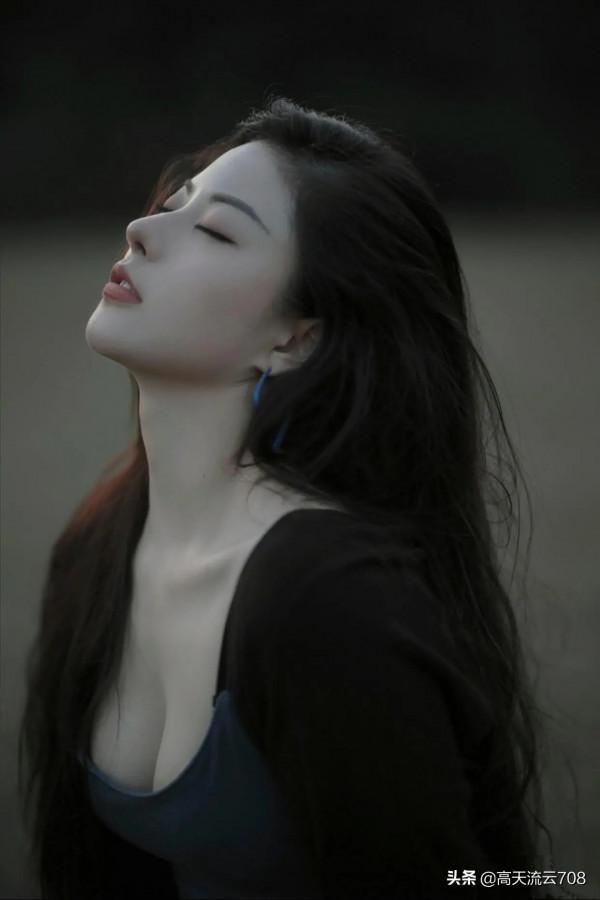 七絕《雨夜情愁》