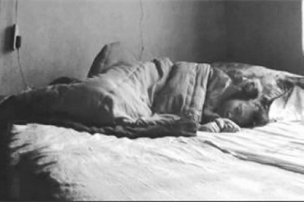 被溺愛成習慣,女孩裝癱瘓20年,被拆穿後仍選擇當“巨嬰” 被溺愛成習慣,女孩裝癱瘓20年,被拆穿後仍選擇當“巨嬰”