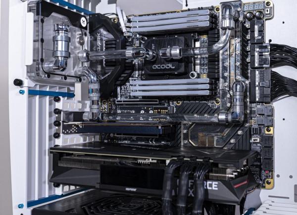 如今無人問津的旗艦平臺初玩-3175X裝機測試分享「上集」