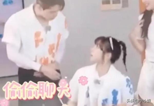 2022年，娛樂圈的瓜多糖更多，從情侶到夫妻，一對比一對甜