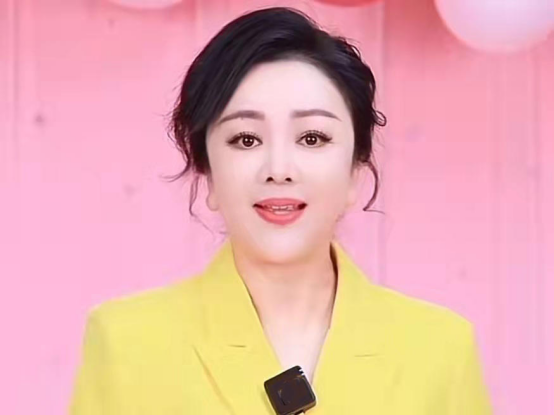 “孫二孃”梁麗：被丈夫告上法院，離婚時僅剩一臺冰箱歸女方所有