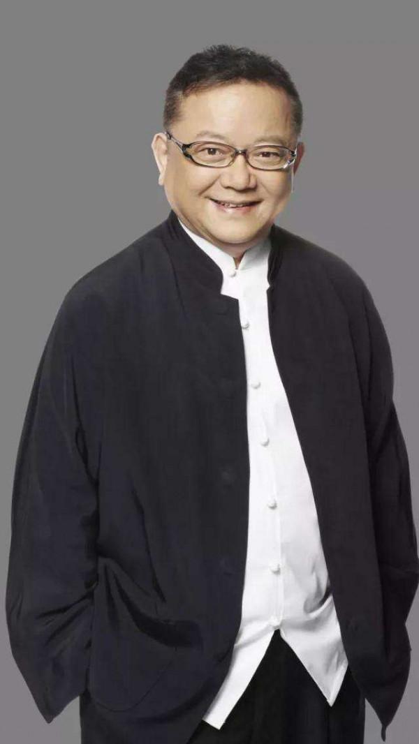 成方圓：36歲嫁大12歲王剛，堅持做丁克，60歲羨慕同齡人兒孫繞膝