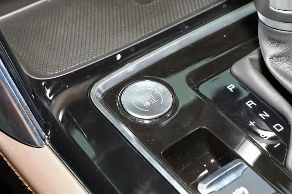 比亞迪唐：造型年輕化，搭載2&period;0T&plus;6AT，配置討喜，適合家用