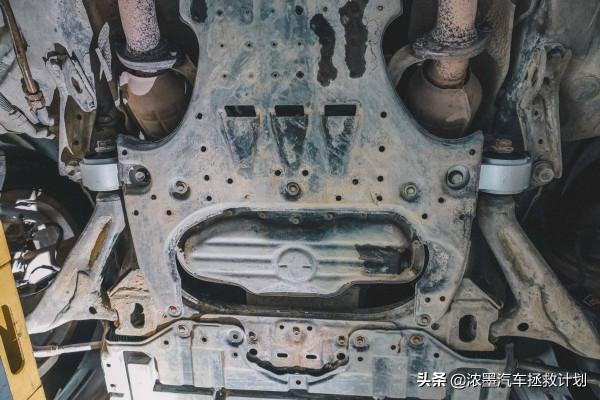 「奇怪の風」修復一臺行駛異響漏風的豐田皇冠，守護經典再次動人