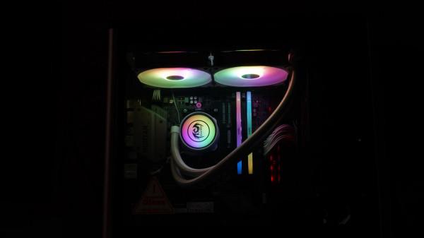 等等黨的殺手鐧,新裝的這臺AMD 5600G核顯機能否再戰五年? 等等黨的殺手鐧,新裝的這臺AMD 5600G核顯機能否再戰五年?