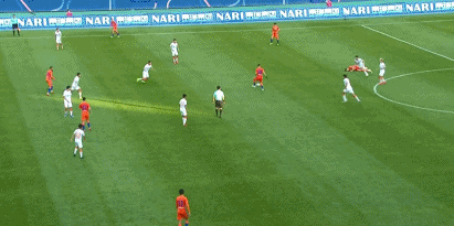 足協盃8強戰-門框難阻進球田鑫宋龍連擊,泰山2-0武漢握先手優勢 足協盃8強戰-門框難阻進球田鑫宋龍連擊,泰山2-0武漢握先手優勢