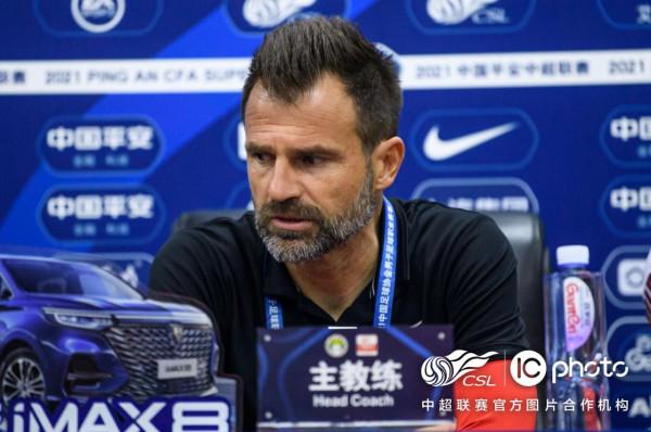 萊科:有責任承擔疫情防控的需要,保利尼奧缺戰山東我很遺憾 萊科:有責任承擔疫情防控的需要,保利尼奧缺戰山東我很遺憾