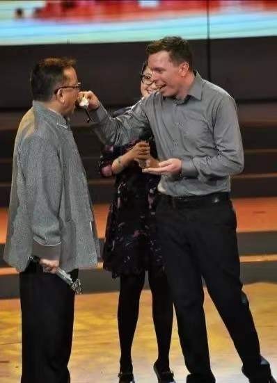 王剛女兒王婷婷：支援父親再婚，兒子和弟弟同歲，與繼母親如姐妹