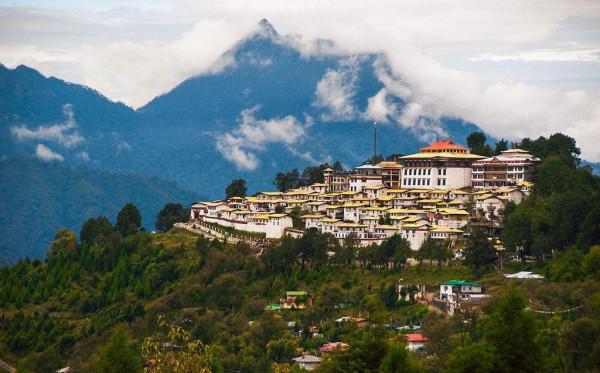 花費幾十億,中國最難修公路,117公里修了近50年,印度為何擔憂 花費幾十億,中國最難修公路,117公里修了近50年,印度為何擔憂