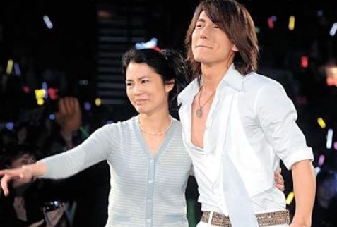 5對“師徒反目”的明星,有人大度原諒,有人公堂對薄 5對“師徒反目”的明星,有人大度原諒,有人公堂對薄