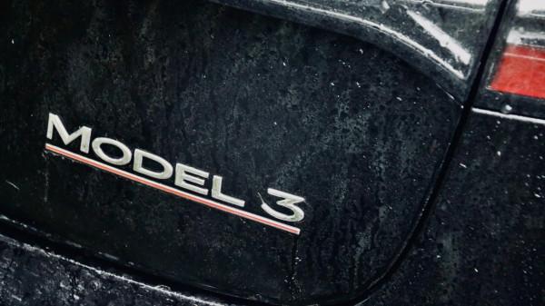 2022剛開始，我就被特斯拉&OpenCurlyDoubleQuote;上了一課&rdquo;