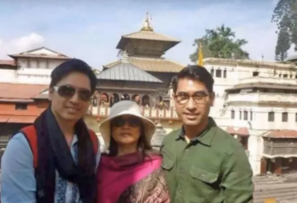 泰國二王妃成宮鬥贏家:4個兒子都比提幫功成才,穿紅裙戴大金錶 泰國二王妃成宮鬥贏家:4個兒子都比提幫功成才,穿紅裙戴大金錶