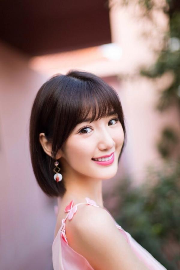 中國內地女演員毛曉彤 中國內地女演員毛曉彤