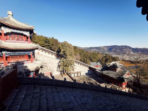 香山公園內香山寺遊玩的人相對較少,老鐵們走起 香山公園內香山寺遊玩的人相對較少,老鐵們走起