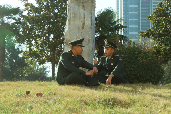 第71集團軍新排長崗前培訓系列報道④練強精準施教硬功夫! 第71集團軍新排長崗前培訓系列報道④練強精準施教硬功夫!