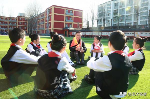迎冬奧主題教育活動-景泰小學與世界花滑冠軍陳露“一起向未來”