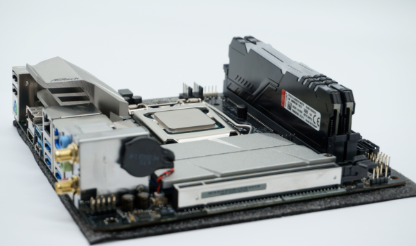 功能強勁散熱好 更適合學生攜帶 中鋼炮itx裝機 瞭解一下