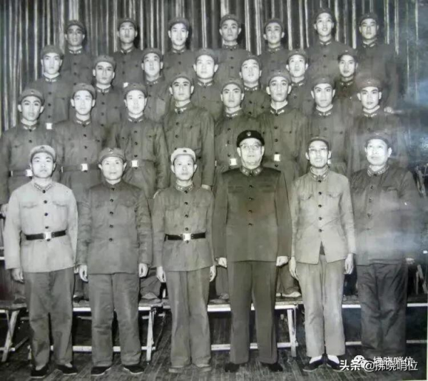 21軍一支戰士演出隊兩次晉京始末