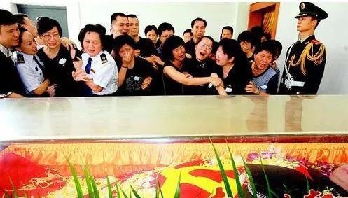 “不後悔吸毒”的寧財神,憑什麼又出來了? “不後悔吸毒”的寧財神,憑什麼又出來了?