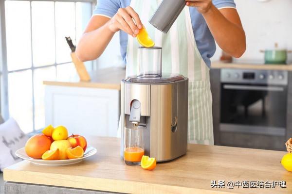 謹記！這幾樣東西別往保溫杯裡放