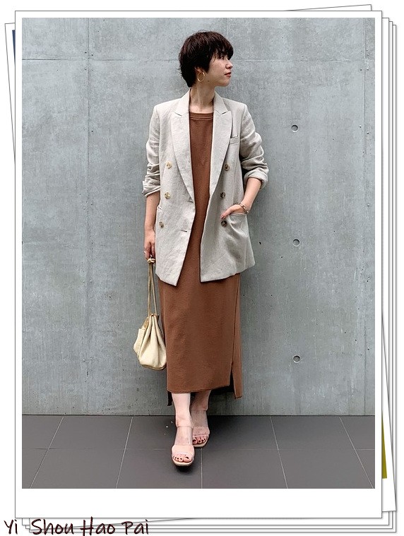 中秋季節穿米色西裝！對於30-40歲的女人來說氣質會很好