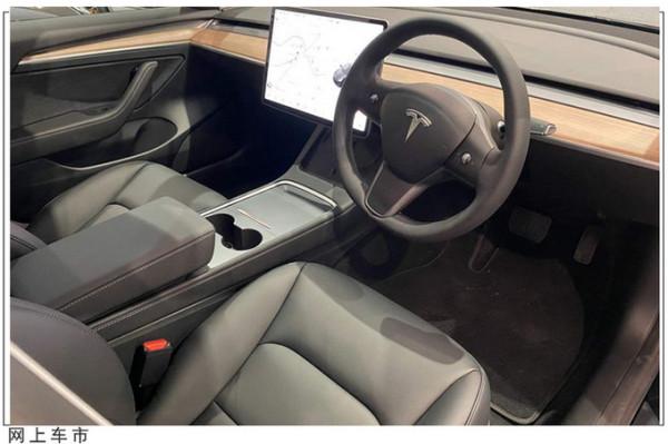 內飾設計簡約,配15英寸大屏!國內多次降價,特斯拉Model 3實拍 內飾設計簡約,配15英寸大屏!國內多次降價,特斯拉Model 3實拍