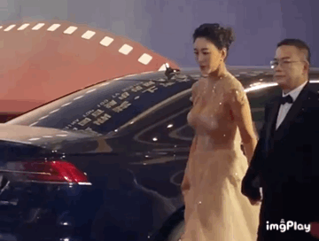 盤點娛樂圈行走的反光板，冷白皮合集