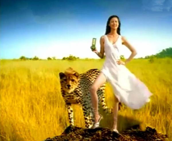 活在止咳糖漿裡的國家，辛巴威喝止咳糖漿，就像中國人吸食鴉片