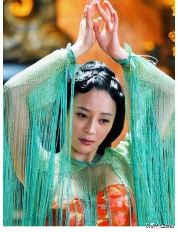 “明明長得一般，卻非要演美人”的4位女明星，你認識哪個？