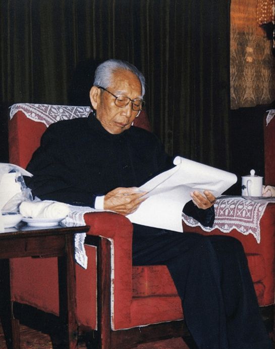 1976年，陝西老農挖地基時發現一堆人骨，8年後中央派來調查組