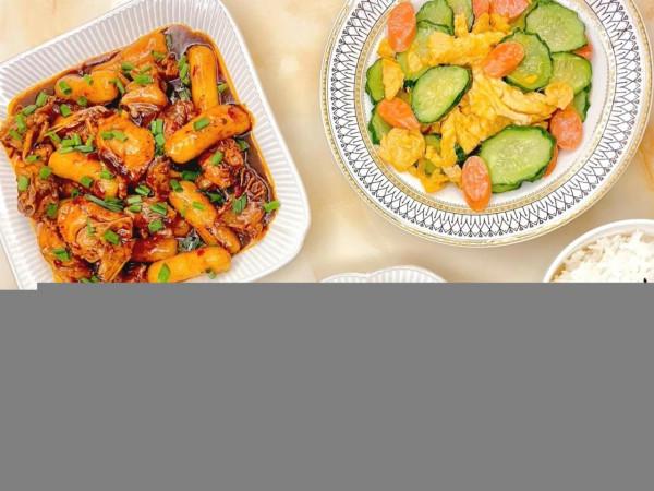 新婚夫妻的晚餐，發朋友圈火了，網友：道道美味，嚮往的婚後生活