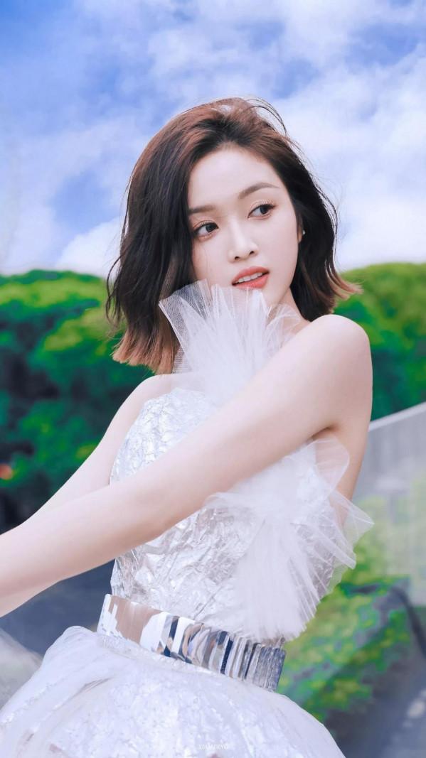 吳宣儀唯美桌布