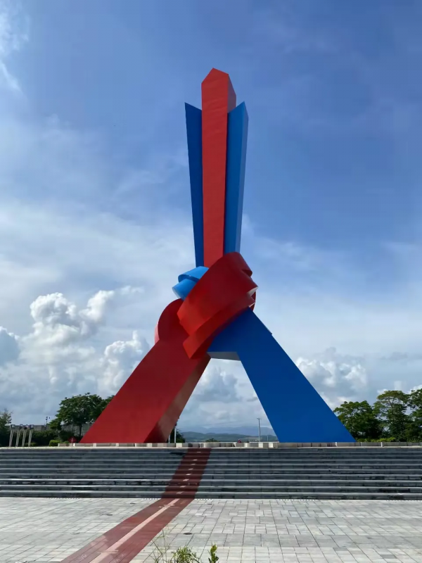 人生一定要去一次的豪邁旅程!35000公里,100天,走出一個大中國 人生一定要去一次的豪邁旅程!35000公里,100天,走出一個大中國