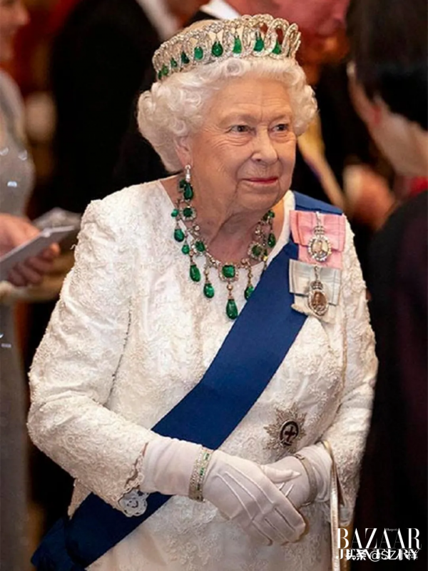 找閨蜜就得找這樣的,既是精神密友還送你大把珠寶 找閨蜜就得找這樣的,既是精神密友還送你大把珠寶