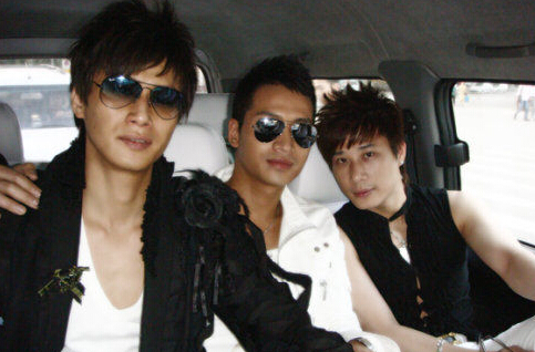 46歲的何晟銘走到今天該怪誰？功在於正，敗於誰呢？