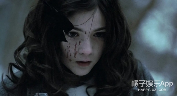 還記得《孤兒怨》裡的小女孩嗎?她長大後這麼美? 還記得《孤兒怨》裡的小女孩嗎?她長大後這麼美?