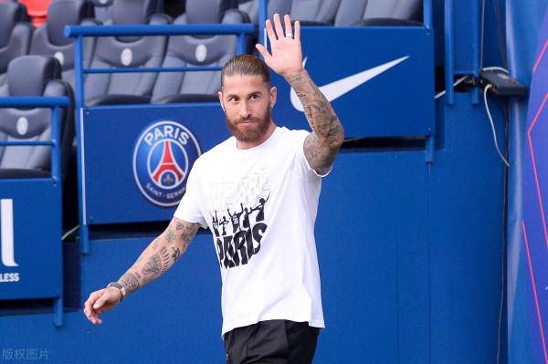 西媒評今夏最差引援:巴薩抓錯兩棵爛稻草,巴黎切爾西強援也不香 西媒評今夏最差引援:巴薩抓錯兩棵爛稻草,巴黎切爾西強援也不香