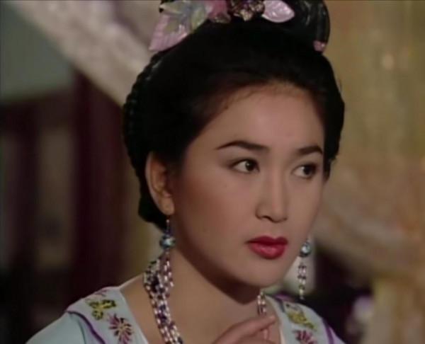 神仙打架的九十年代，這部95版《包青天》竟彙集了22位高顏值美人