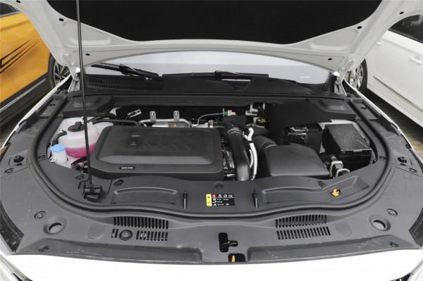 奔騰B70，5門5座掀背車，後備廂開口令人討喜