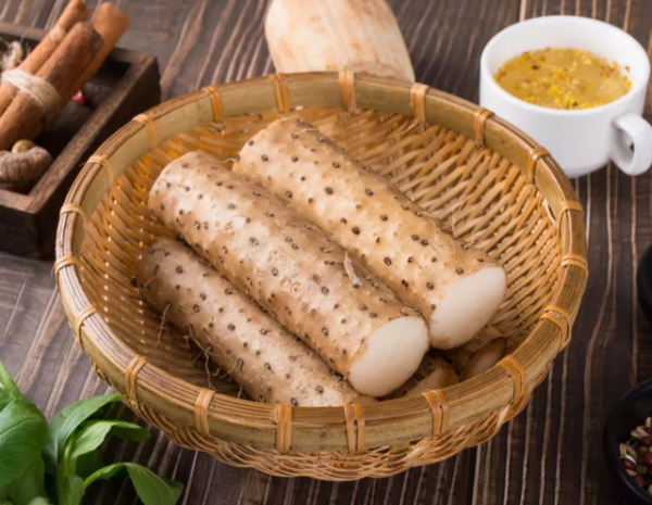 腳後跟乾裂，小腿長&OpenCurlyDoubleQuote;魚鱗&rdquo;，或並非是面板缺水所致