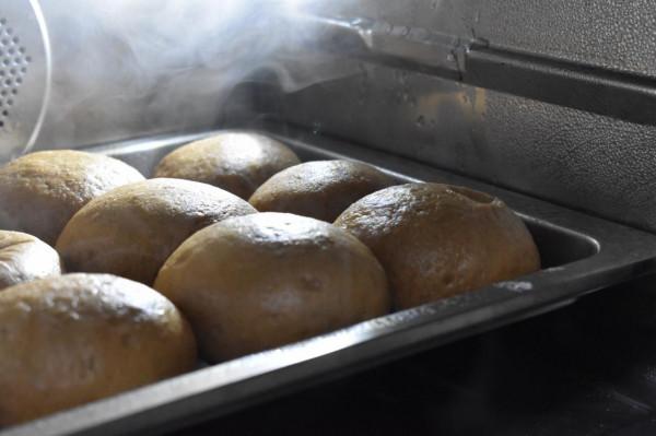 這包子餡料又香又營養,一次性發酵暄軟又省時,比紅糖饅頭還好吃 這包子餡料又香又營養,一次性發酵暄軟又省時,比紅糖饅頭還好吃