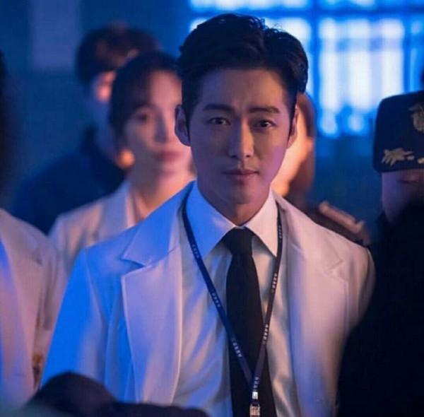 斯文敗類風的冷酷黑暗大暖男 高智商男主的超燃復仇路 斯文敗類風的冷酷黑暗大暖男 高智商男主的超燃復仇路