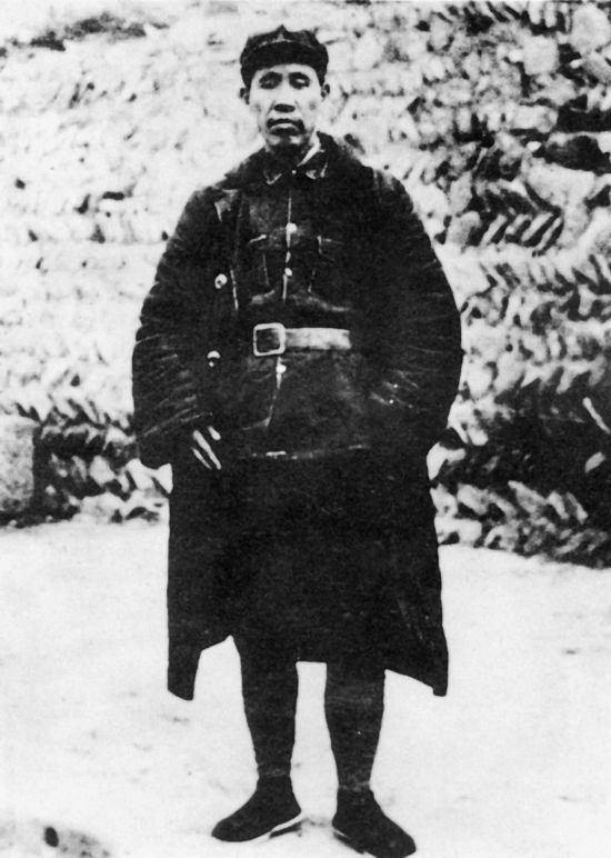 王亞文：知道周恩來住處的大秘密，憑一根大煙鬥在國民黨高層遊走